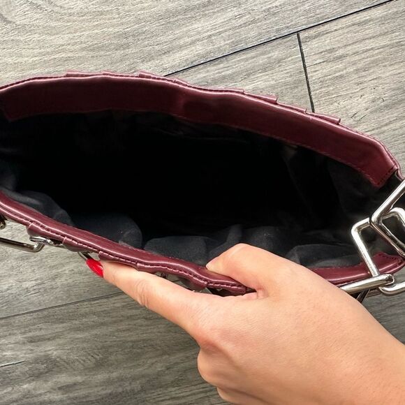 L’Intervalle Chunky Chain Burgundy Shoulder Purse - Picture 2 of 4